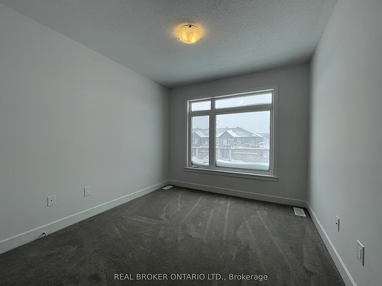 882 Solarium Ave — Photo 29