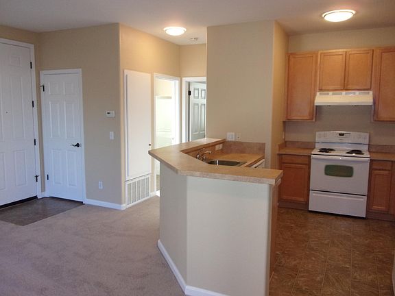 5th image of 17447 Farley Rd W #200A