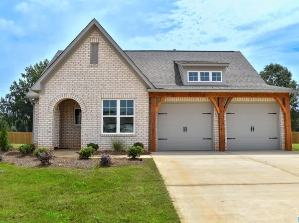 408 Gateshead Dr, Sterrett, AL 35147
