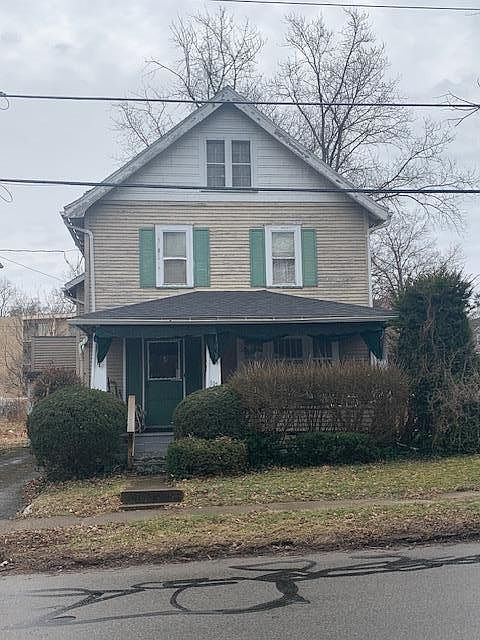 1st image of 107 E Liberty St