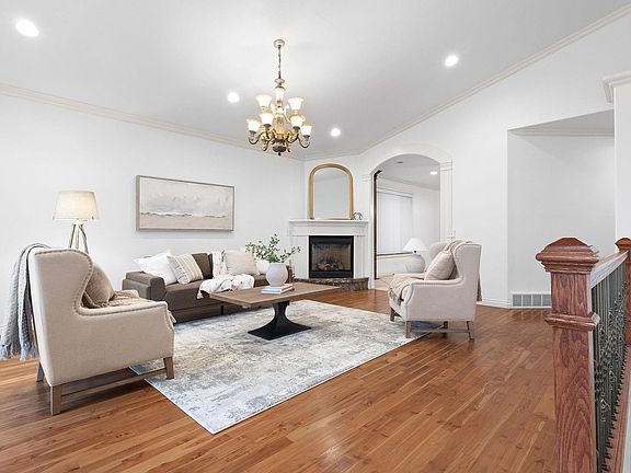 4th image of 6116 E 12th Ave