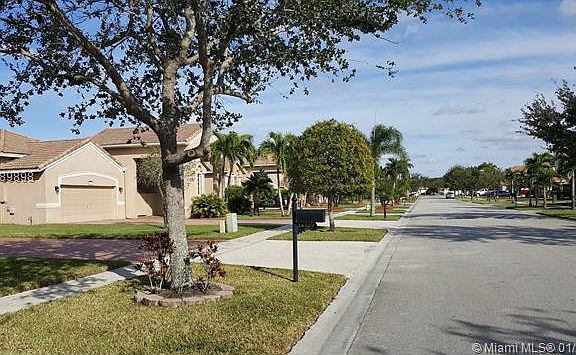 2nd image of 16417 NW 16th St
