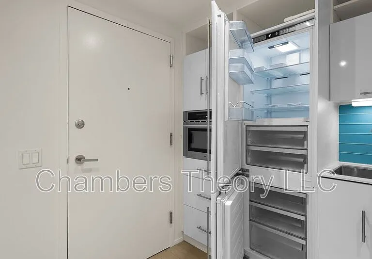 2422 17th St NW #104 — Photo 10