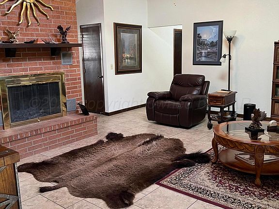 5th image of 502 Melinda Ln