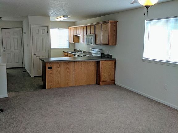 2nd image of 1225 Newfoundland Dr