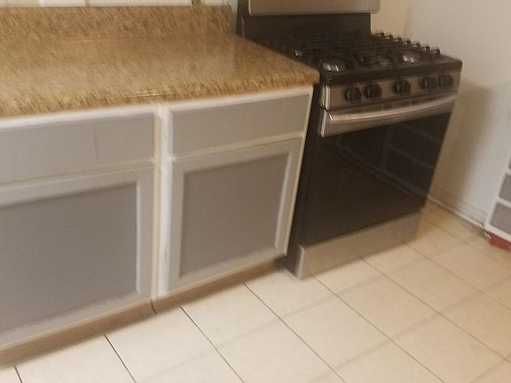 4th image of 3332 Sunnybrook Ave S