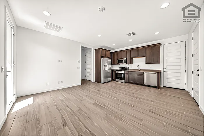 9828 W Mulberry Dr — Photo 33