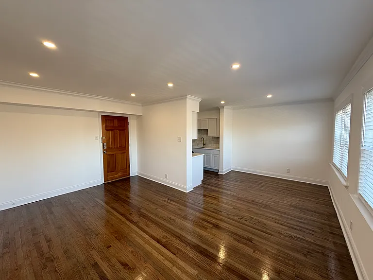 765 Westwood Dr — Photo 5