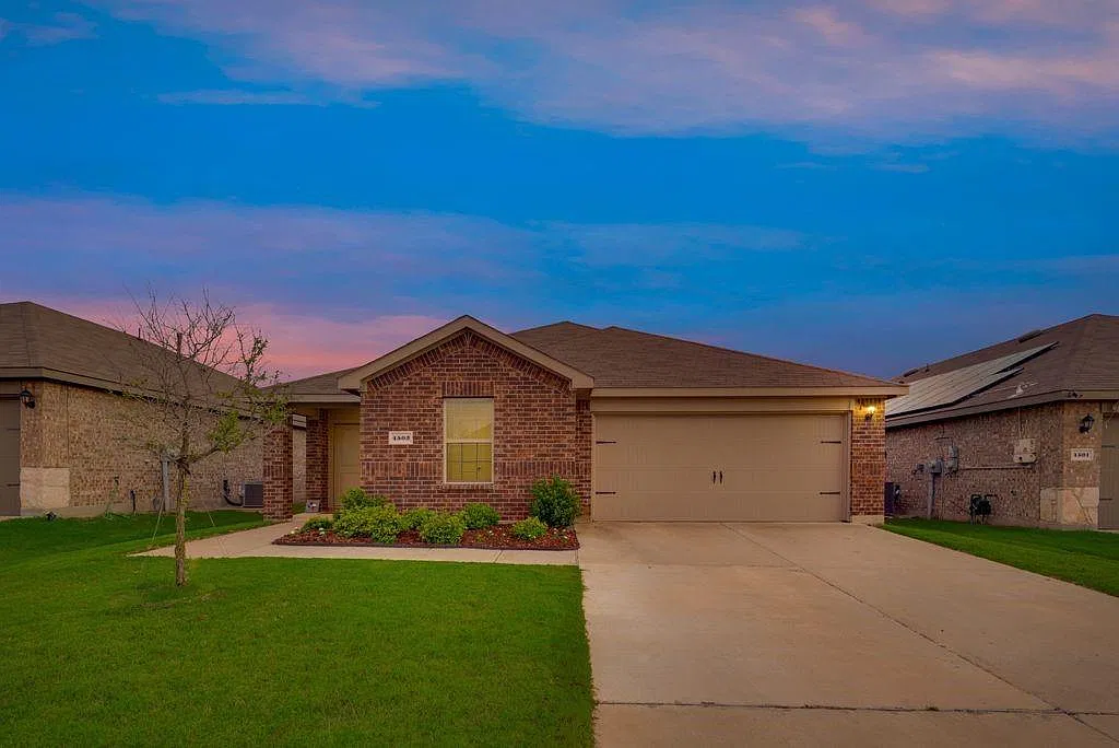 3 bed, 1532 sqft, $2,100 — Photo 1