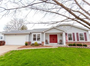 46 Gateswood Dr, Saint Peters, MO 63376