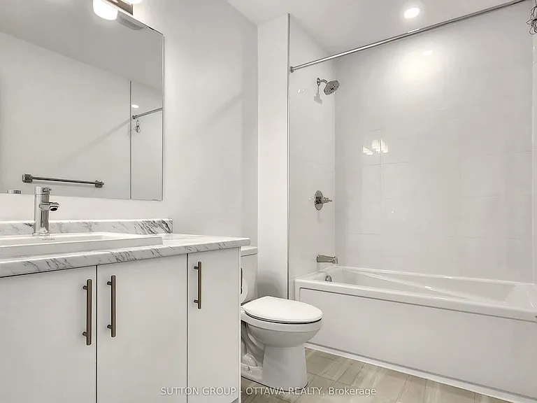 274 Darjeeling Ave — Photo 25