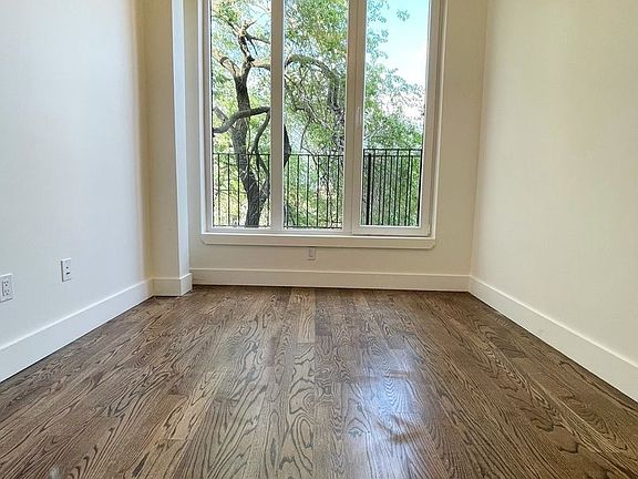 4th image of 315 Bushwick Ave #5B