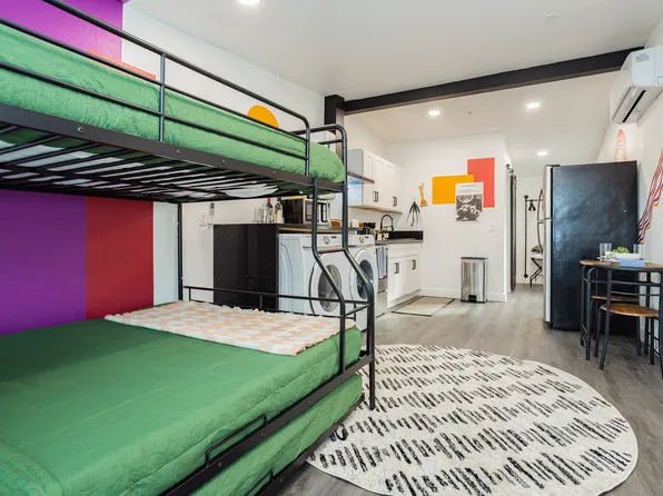 522 E Saint Louis Ave #2, Las Vegas, NV 89104