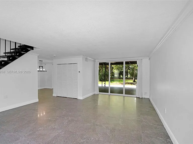 12340 SW 20th Ter #12340 — Photo 27