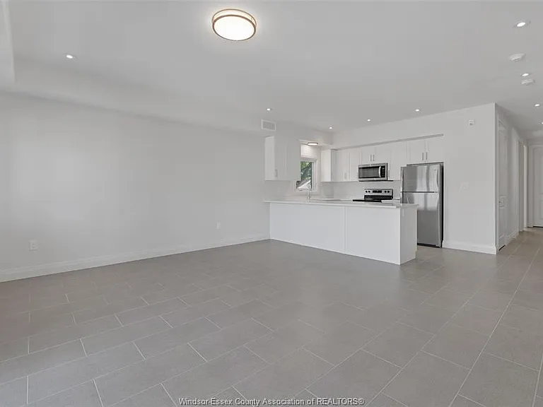 233 Watson Ave #306 — Photo 3