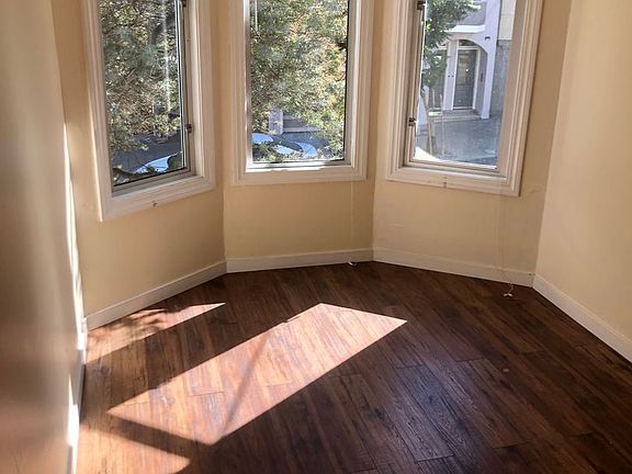 2nd image of 30 Elizabeth St #2