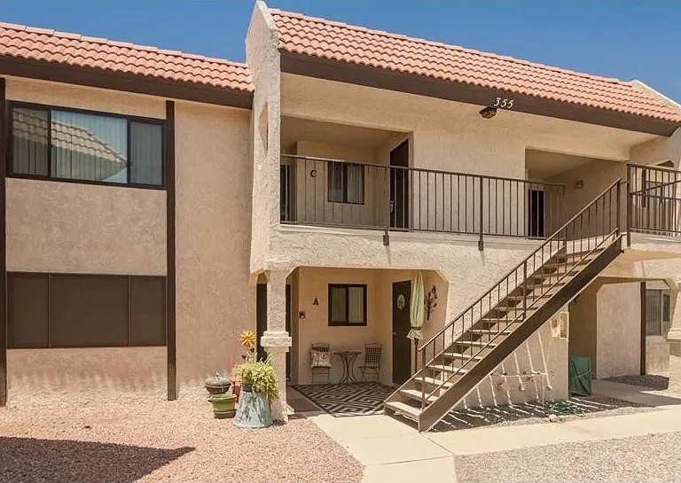 355C N Lake Havasu Ave — Photo 2