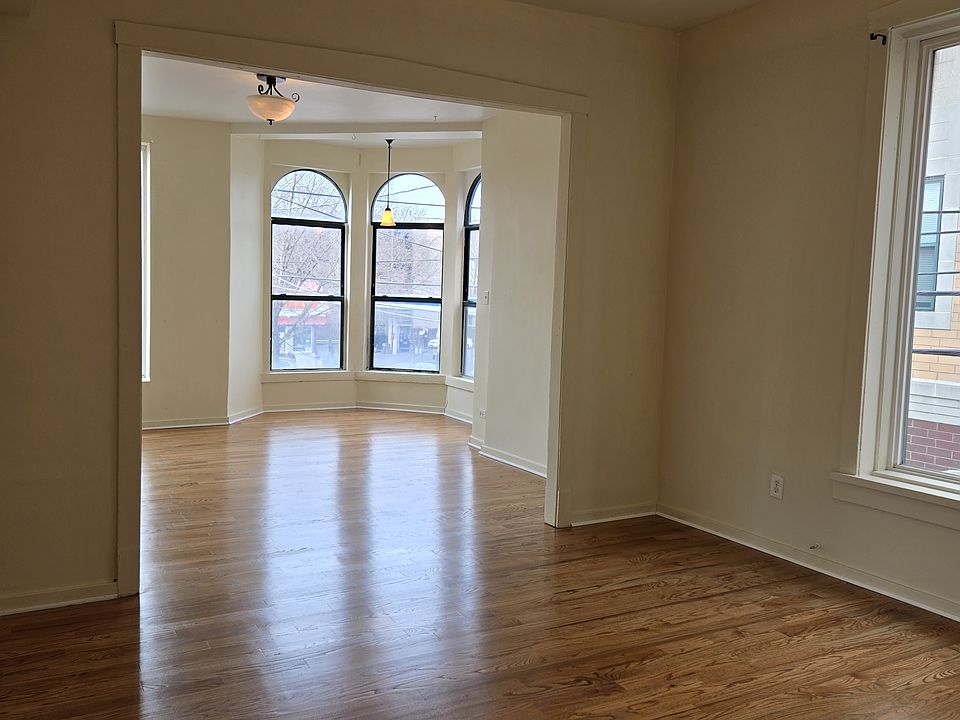 1st image of 1143 N California Ave Floor 2