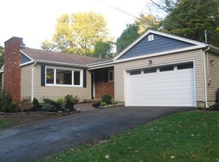 68 Sleepy Hollow Rd, Andover, NJ 07821