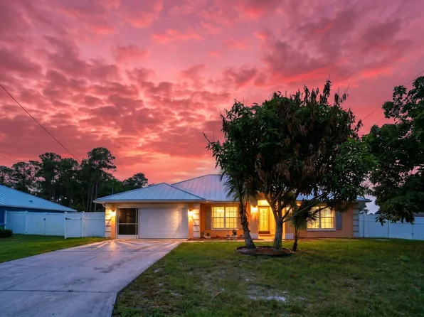 1692 SW Lofgren Avenue, Port St Lucie, FL 34953