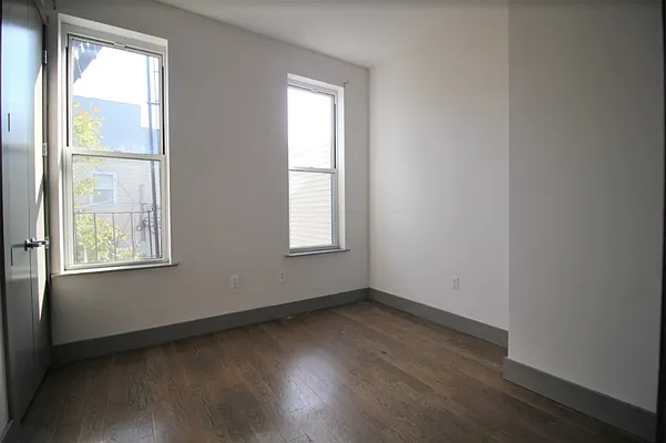 Rented by Hagstrom Management Inc | media 17