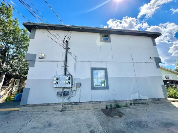 2005 Cross St #2, Laredo, TX 78046