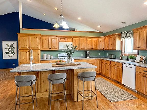 4th image of 29589 Orchard Road