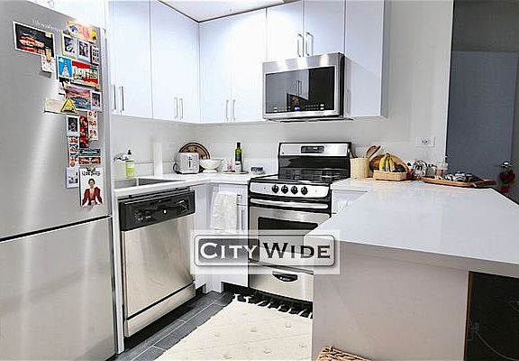 2nd image of 160 W 73rd St APT 7G