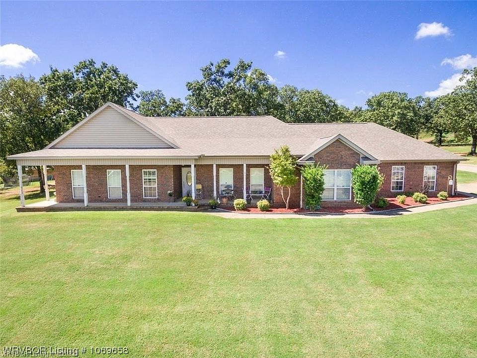 1st image of 1023 River Chase Dr