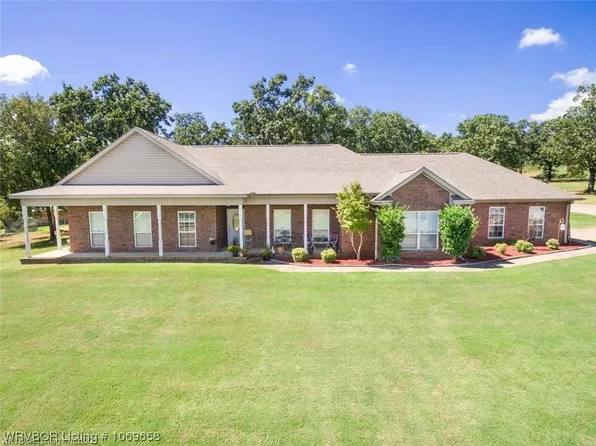 1023 River Chase Dr, Alma, AR 72921