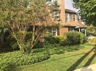 8012 Park Ln, Bethesda, MD 20814