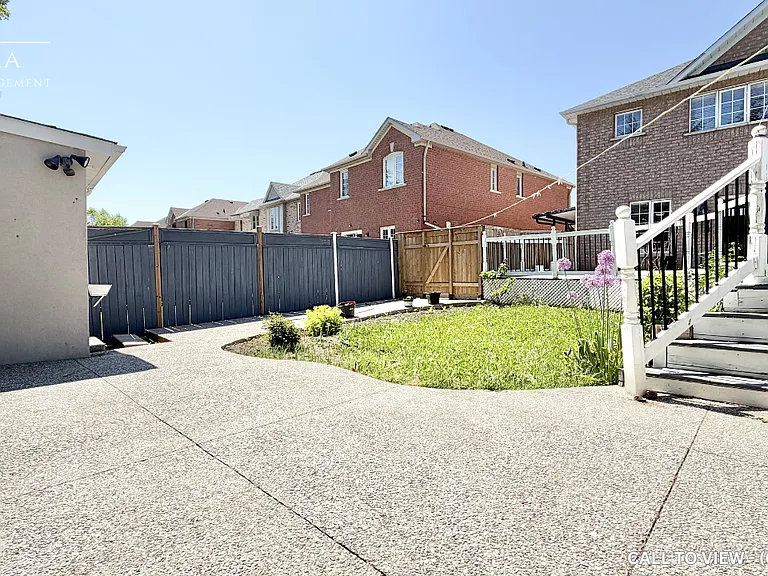84 Olympia Cres #1 — Photo 13