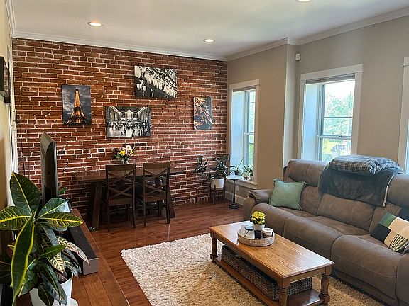 2nd image of 5244 Waterman Blvd APT C