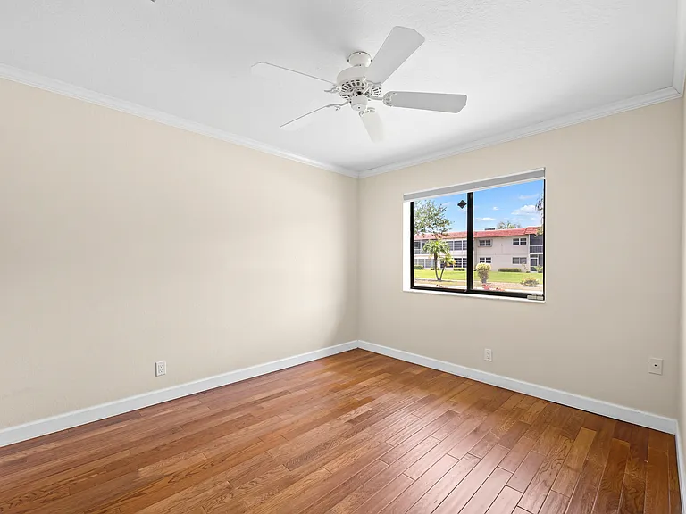 6673 Moonlit Dr — Photo 16