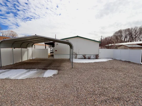 513 Meadowland St, Bloomfield, NM 87413