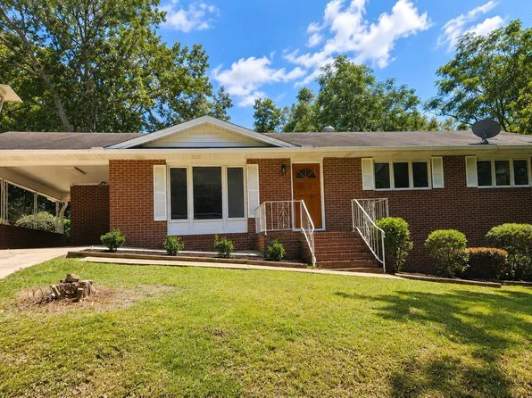422 W 45th St, Anniston, AL 36206