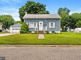 112 Douglas Ave, Hamilton, NJ 08619