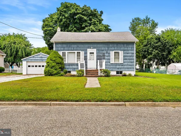 112 Douglas Ave, Hamilton, NJ 08619