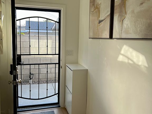 5th image of 16108 Flamstead Dr #1