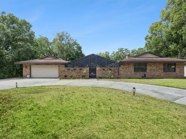 209 E Catawba St, Fruitland Park, FL 34731