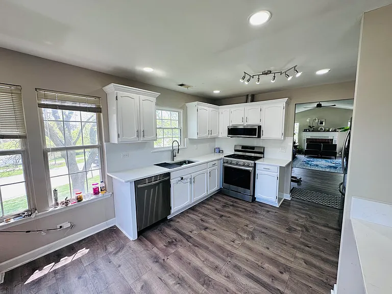 202 E Fabish Dr — Photo 6