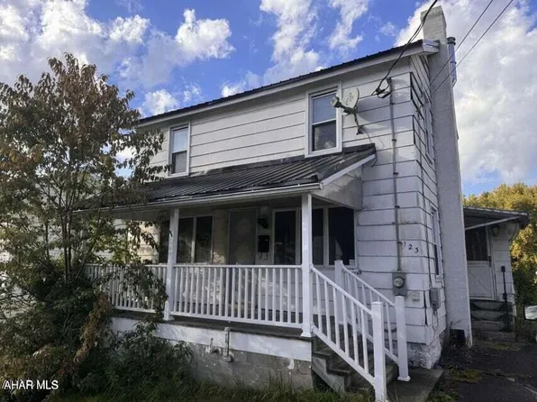 123 Forest St, Gallitzin, PA 16641