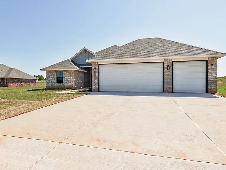 2171 Hux Dr — Photo 3
