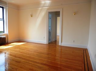 8611 Forest Pkwy, Jamaica, NY 11421