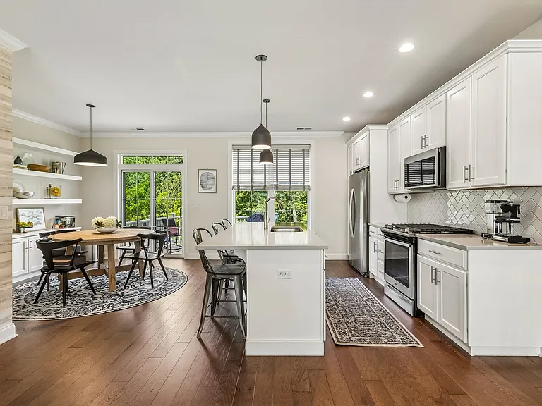 21 Brentwood Cir — Photo 6