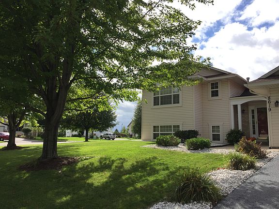 Large corner lot w/sprinkler