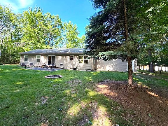 2nd image of 1519 Lake James Dr