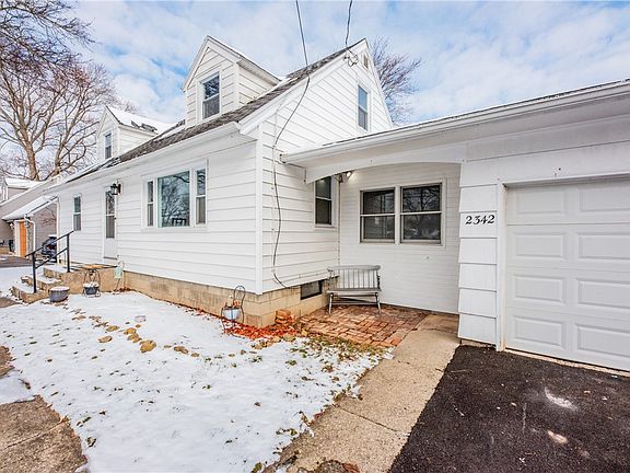 2nd image of 2342 Westside Dr