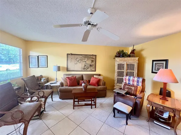 1090 Harwood F #1090, Deerfield Beach, FL 33442