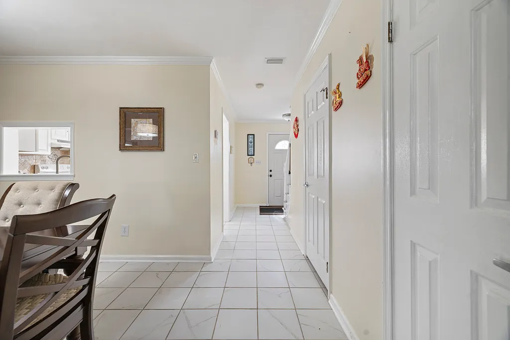 Building Photo - 5632 Campus Dr